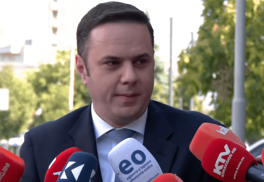 Abdixhiku: Jemi të vetmit që përpiqemi t’i shmangim zgjedhjet e reja