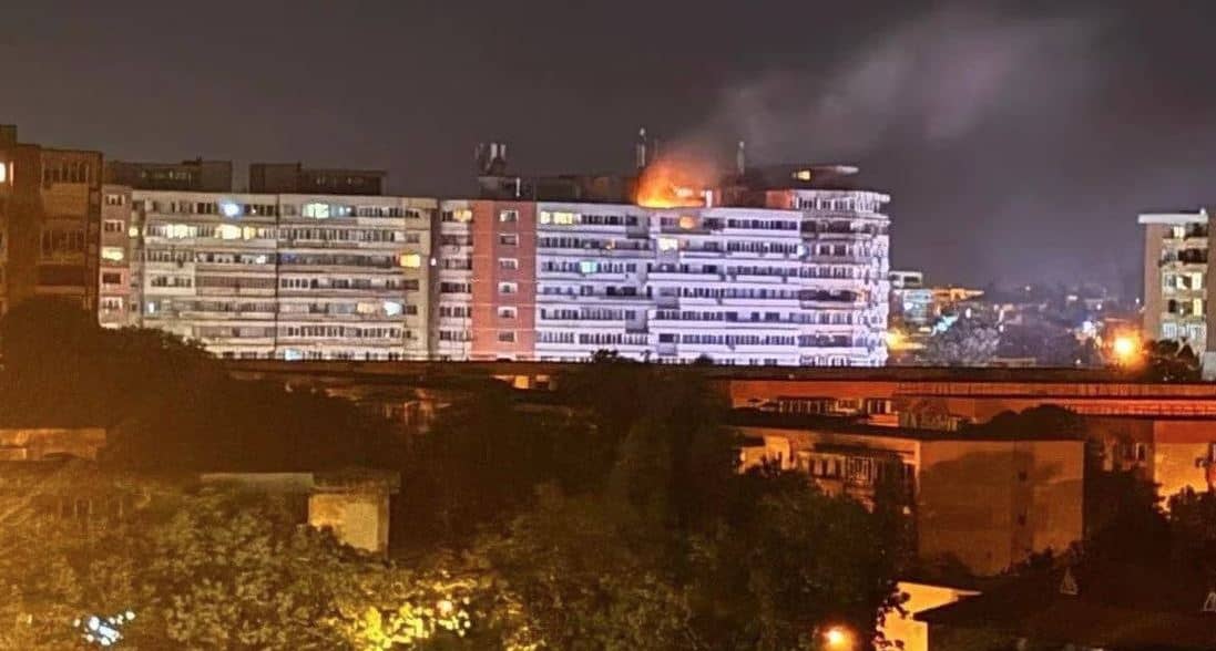 Rumania e akuzon Rusinë për “përshkallëzim” pasi droni godet një ndërtesë banimi