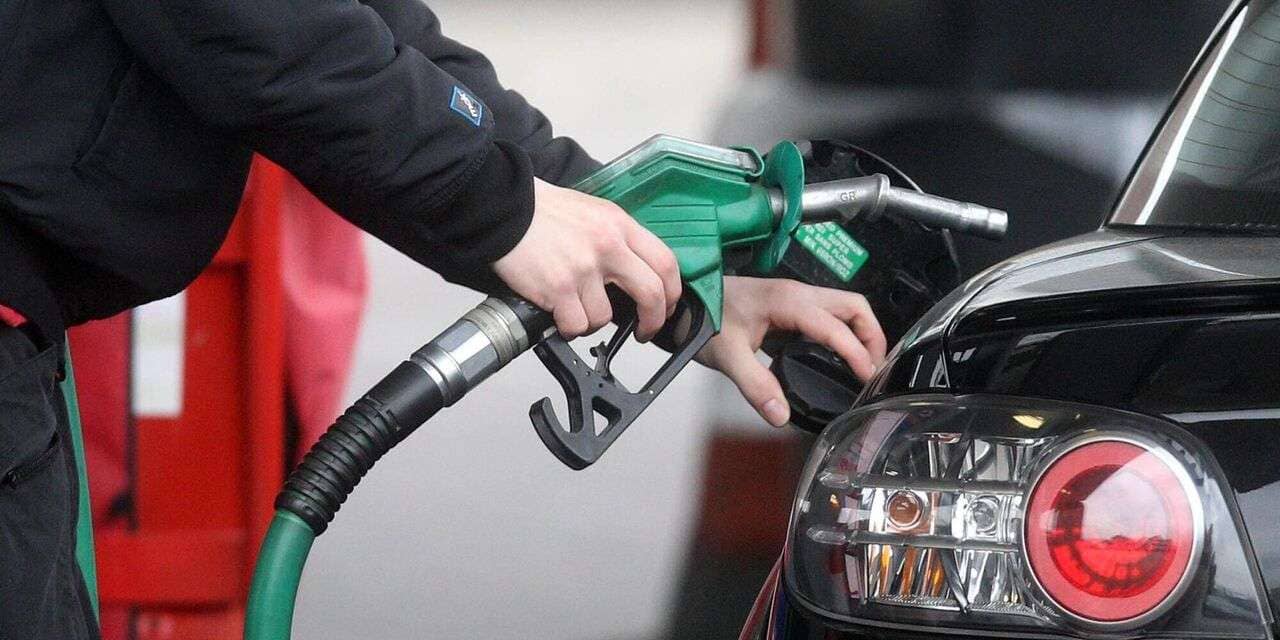 Rënie e çmimeve të naftës pas sinjaleve për marrëveshje mes SHBA-së dhe Iranit