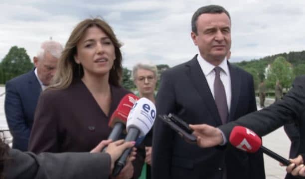 Kurti and Haxhiu pay tribute at Prekaz, honouring the sacrifice of the Jashari family
