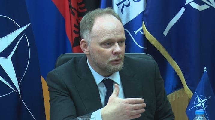 Hamilton: Në mënyrë që raportet e NATO-s dhe Serbisë të shkojnë përpara sulmuesit në Banjskë duhet të sillën para drejtësisë