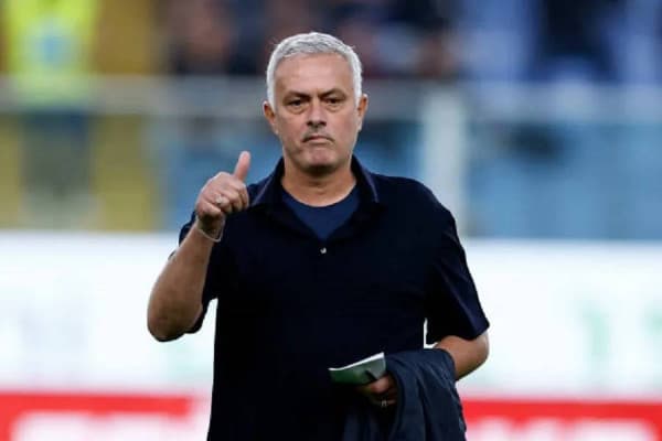 ​Real Madridi ka nisur “operacionin Jose Mourinho”