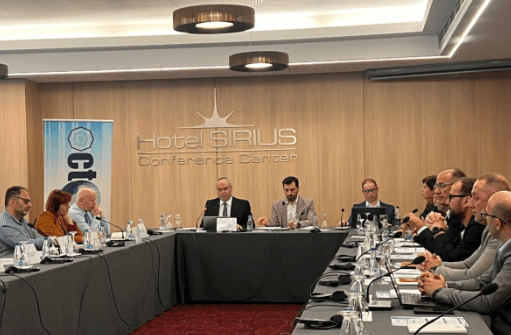Inteligjenca artificiale dhe propaganda hibride sfidë për demokracinë në Kosovë