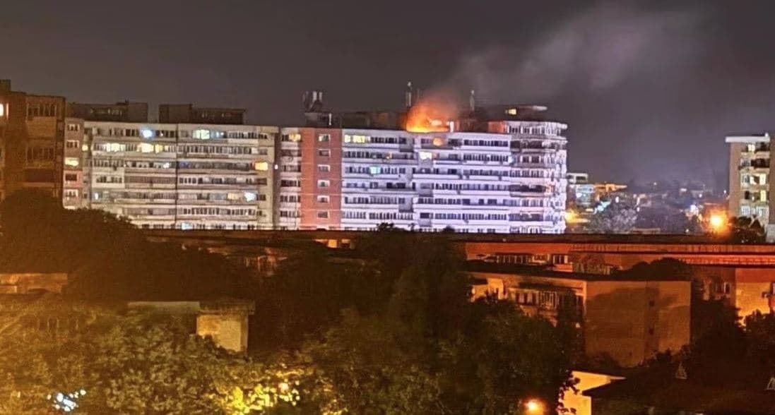 Rumania e akuzon Rusinë për “përshkallëzim” pasi droni godet një ndërtesë banimi