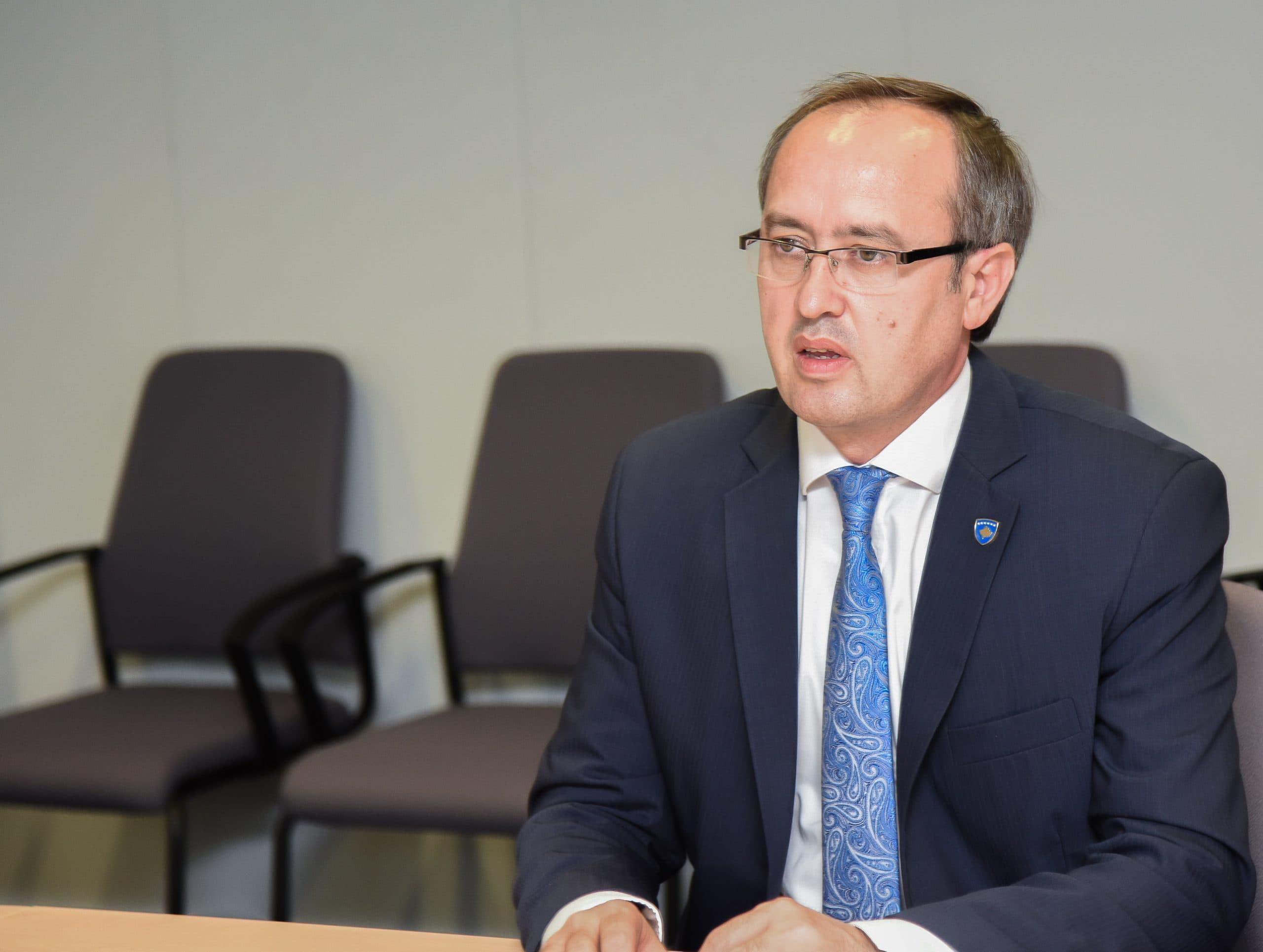 Hoti kritika Qeverisë: Shpenzuan mbi dy miliardë euro buxhet, s’mund t’i përmendin tri projekte madhore
