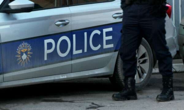 Të shtëna me armë në Gjakovë, lëndohet një person