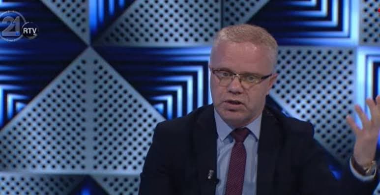Bajraktari: Hashim Thaçi po ndikon vetëm përmes intervistave