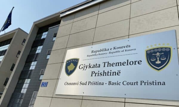 Paraqitje në stacion e ndalim afrimi Komunës së Prishtinës dhe Agjencisë Kadastrale, Gjykata merr vendim për 3 zyrtarët e ndaluar