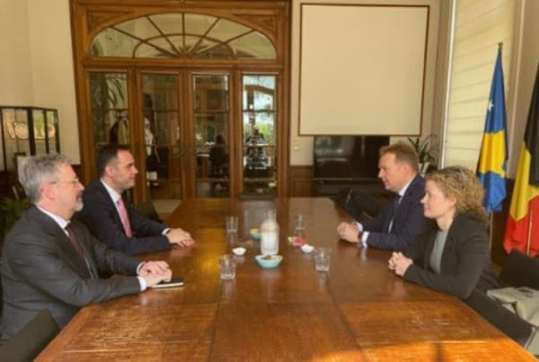 Konjufca takon Sorensenin: Kosova synon përmbylljen e dialogut me njohje reciproke