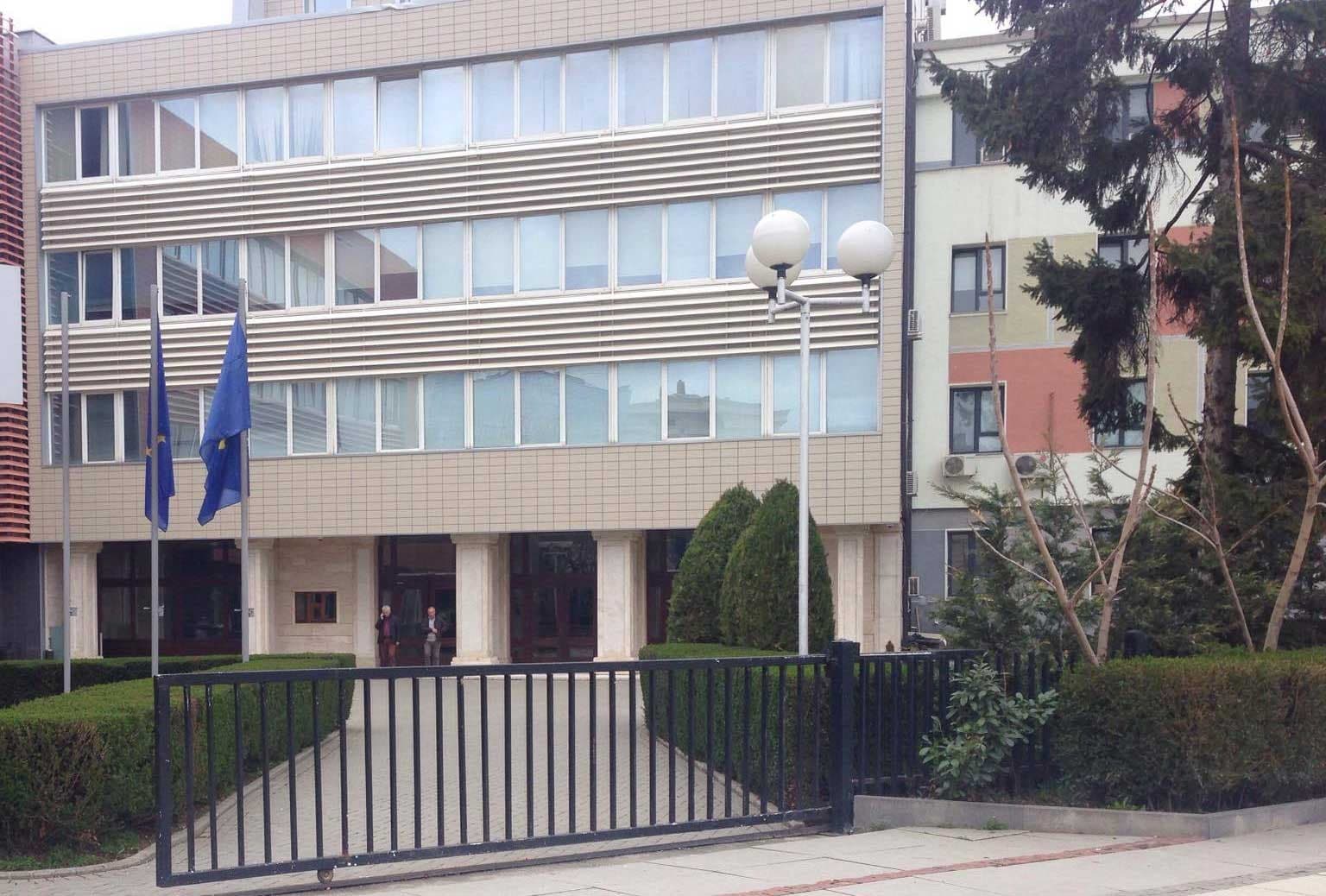 Zgjedhja e presidentit sfidon partitë politike