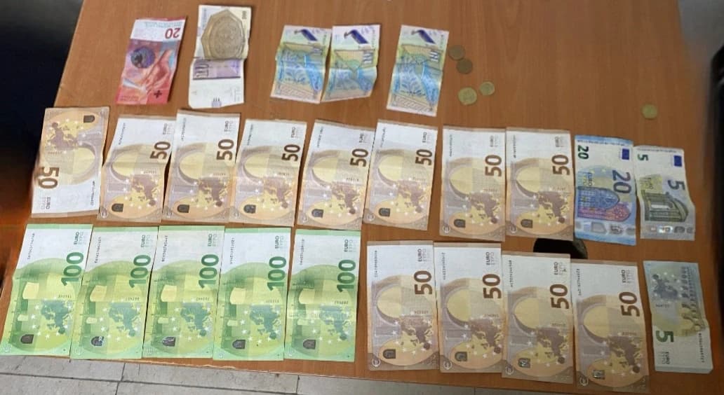 Ndalohet në Bërnjak vetura me targa serbe, pasagjerit i gjenden rreth 30 mijë euro