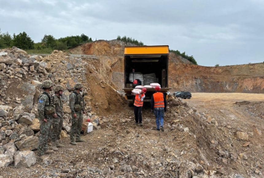 KFOR monitoron një operacion shpërthimi në Kosovë