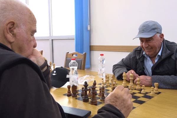 “100 euro – simbolikë”, Sindikatat të pakënaqura me shumën