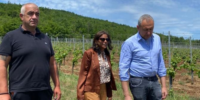 Prattipati zhvillon takime në Zveçan dhe Leposaviq për situatën aktuale në veri